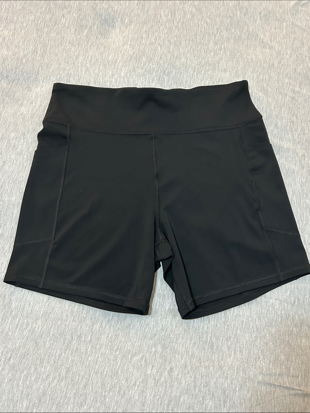 American Eagle Outfitters Black High-Rise Athletic Bike Shorts